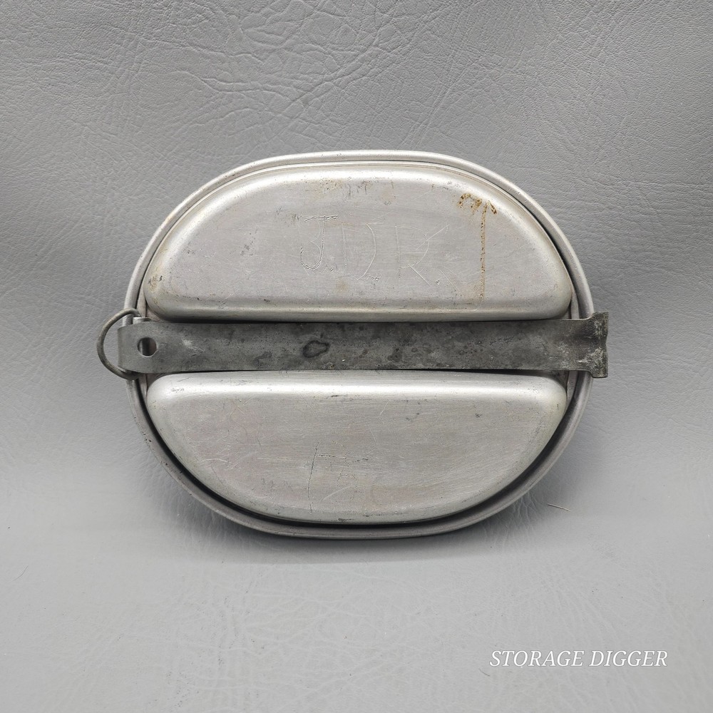 Vintage US Army Mess Kit WWII 1945 Cooking Pan And Plate, Original Issue