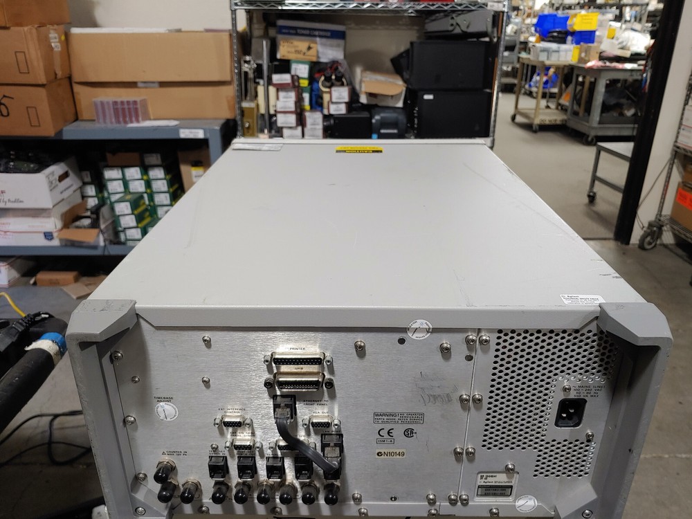 AGILENT E5515B 8960 Series Wireless Communication Test Set Opt 002