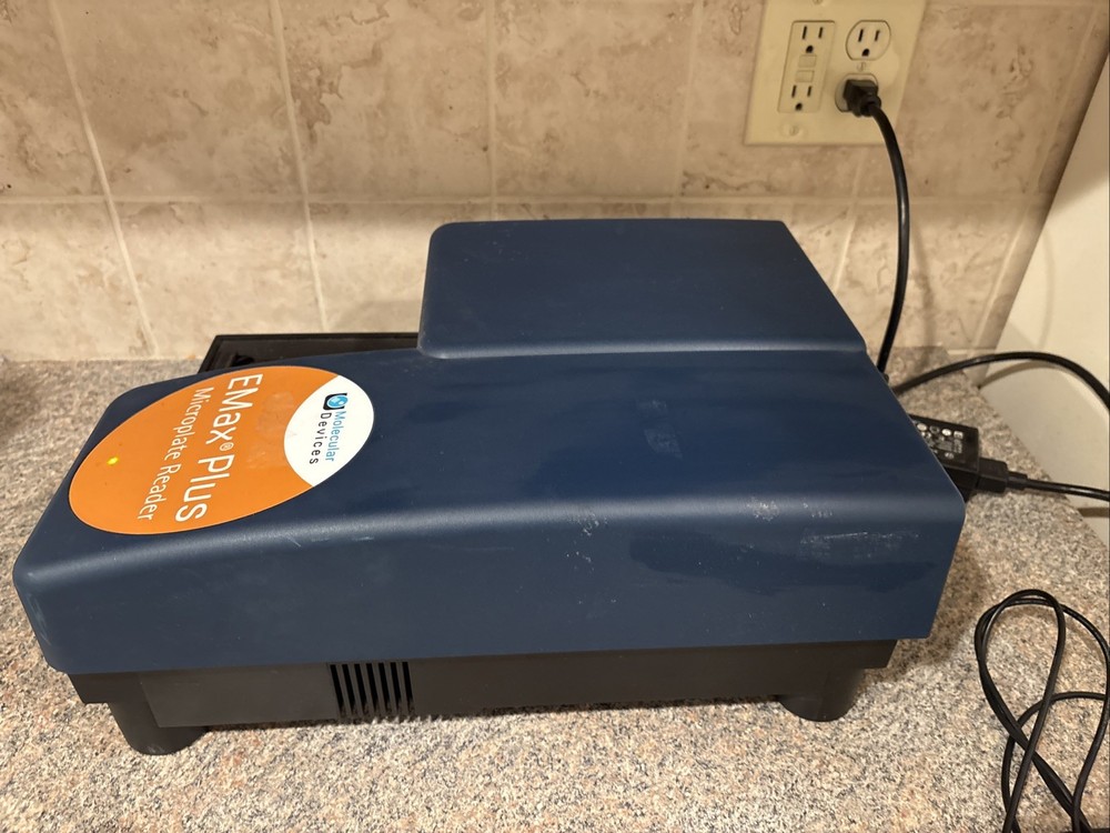 Molecular Devices EMax Plus Microplate Reader 30 Day Warranty
