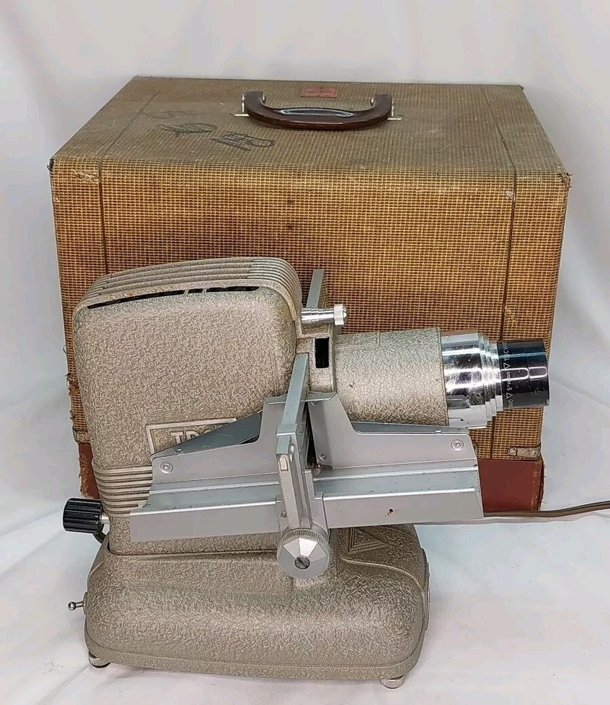 Vintage TDC VIVID Slide Projector Model D Selectron Semimatic w/Case Bell & Howe