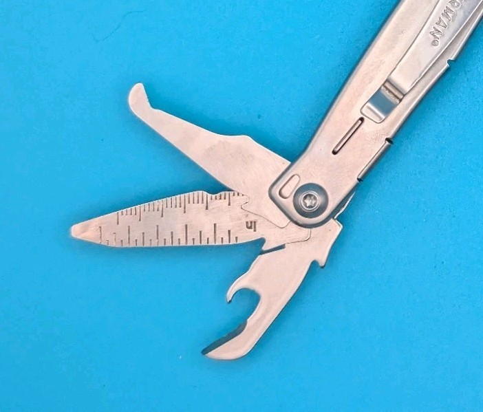 LEATHERMAN WINGMAN MULTI-TOOL! FAST SHIPPING!