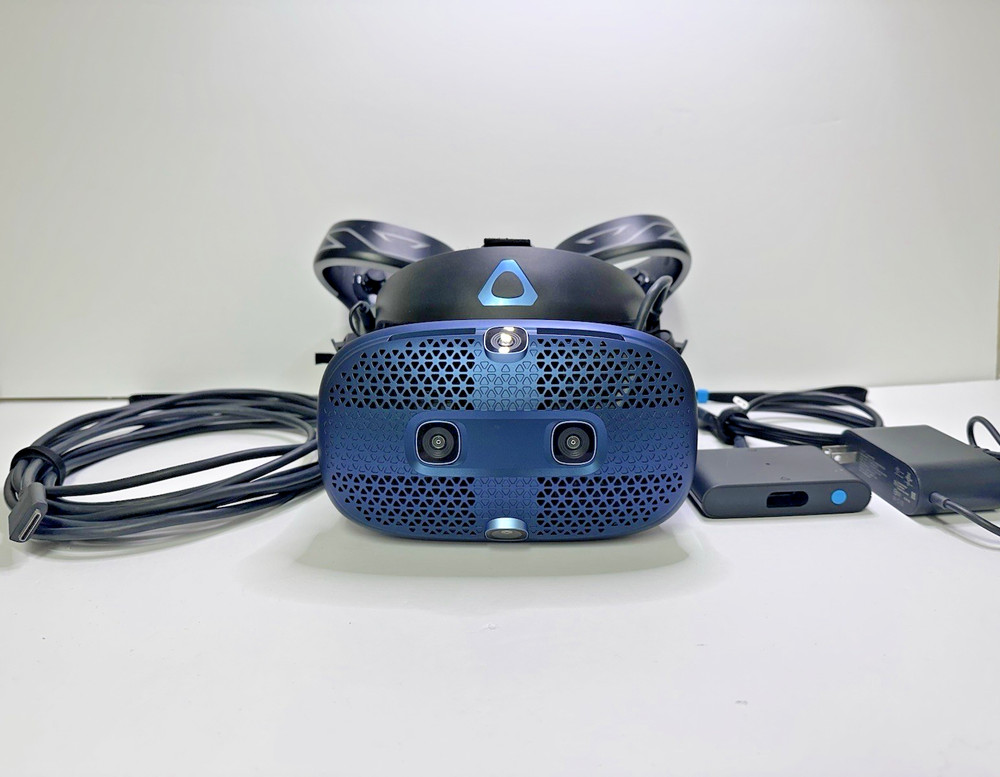 HTC Vive Cosmos VR Headset Full Kit with Controllers, Link Box, Cables