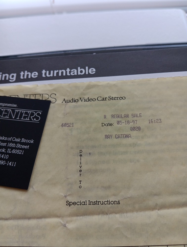 VTG DENON DP-25F FULL AUTOMATIC TURNTABLE w/OPERATING INSTRUCTIONS & Spindle