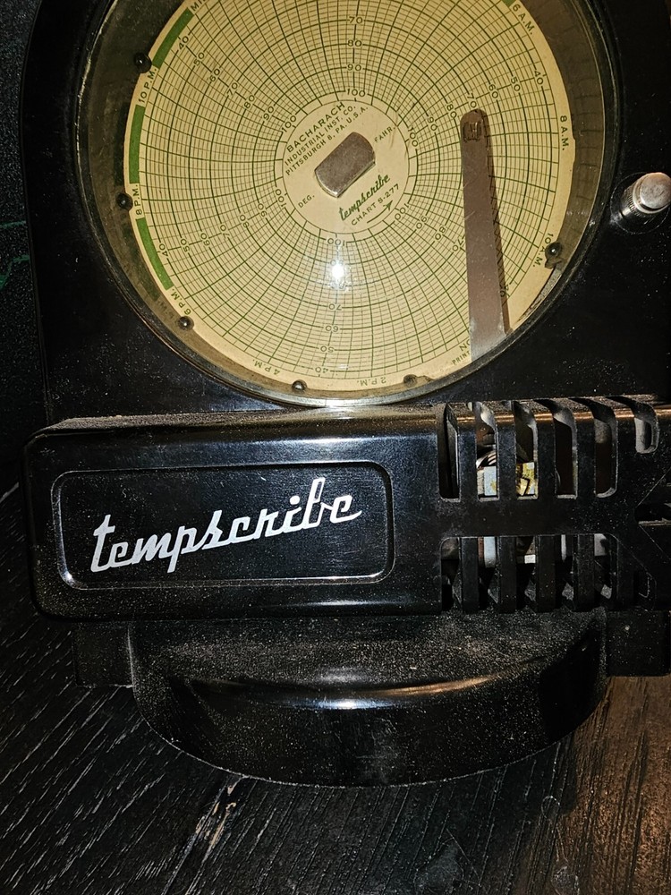 Bacharach Tempscribe Temperature Chart Recorder Case Model SSB 24 h movement B19