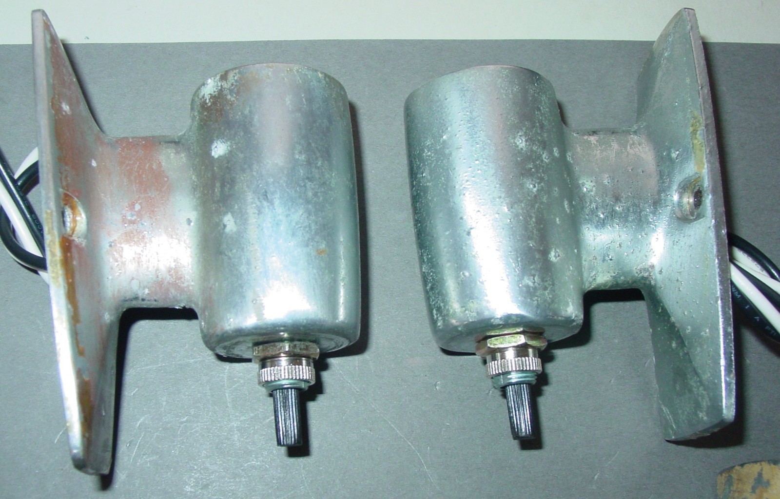 4 Vintage Yacht Bulkhead Galley Art Deco 400 Light Fixtures Camper Boat Cabin