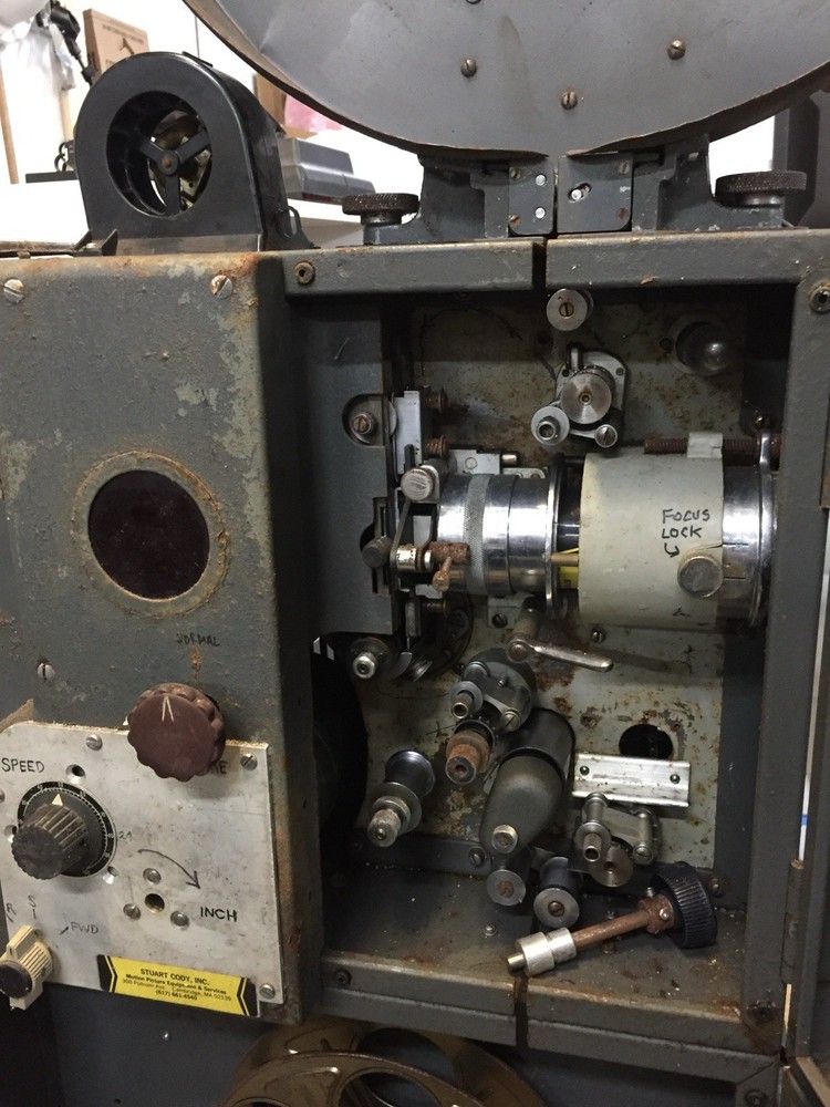 DEVRY XD 35mm Model XD (2810) Film Projector