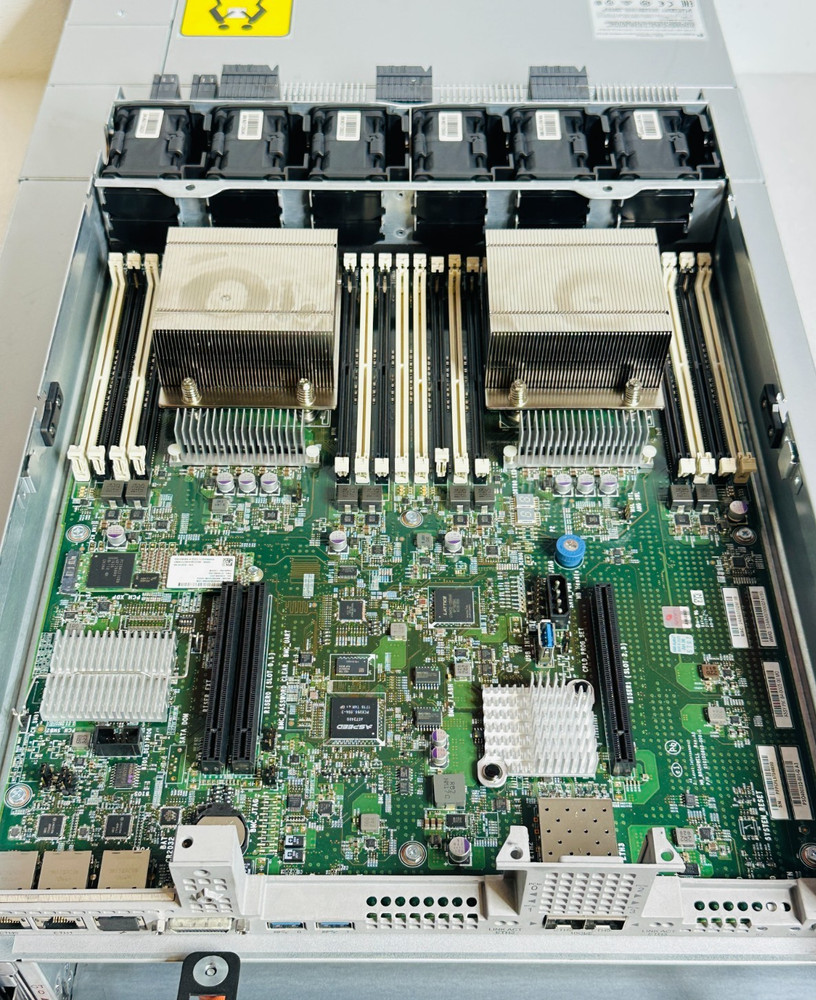 PURESTORAGE FlashArray | 2x E5-2630V4 | 120GB SSD | 2x NVRAM - Storage Appliance