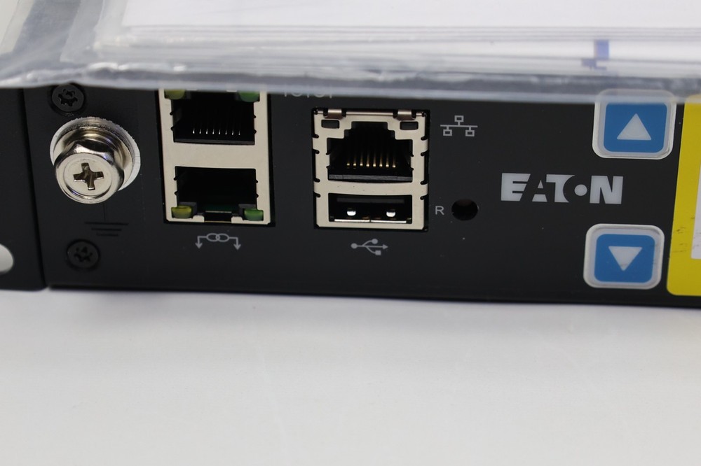 Eaton EMAT08-10 PDU Managed Rack - Black