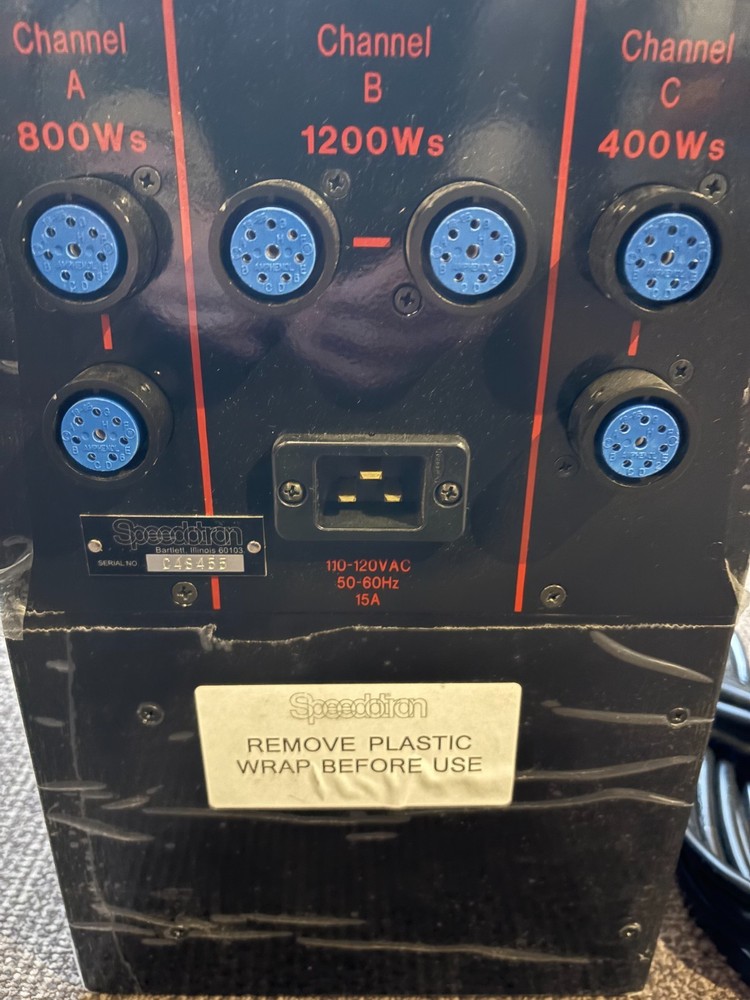 Speedotron 2403CX 2400Ws Power Pack Studio Flash System - NEW!