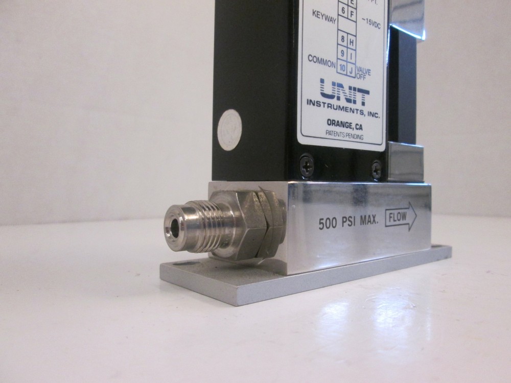 Unit UFC-1000, MFC, Mass Flow Controller, 5% PH3/N2, 1 SLM, Used