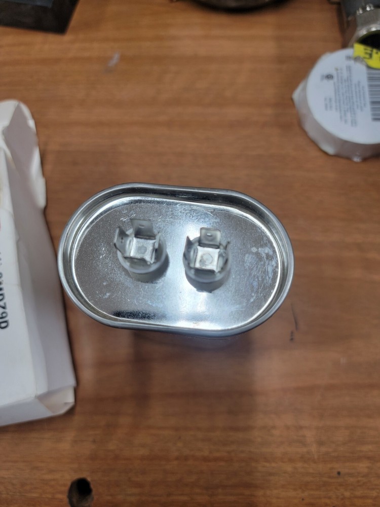 Dayton 2MDZ9 Run Capacitor,55 Mfd,440V,Oval