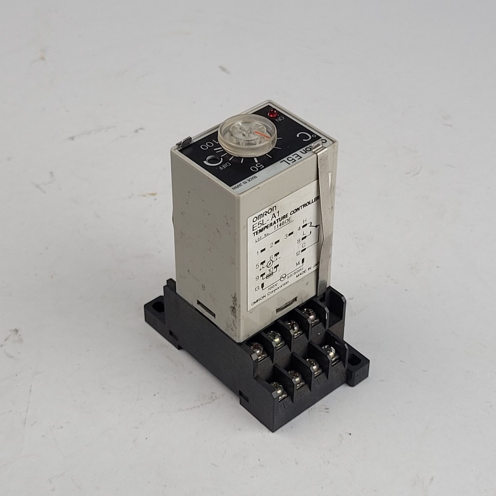 Omron E5L-A1 Temperature Controller W/0511YT Base - USED