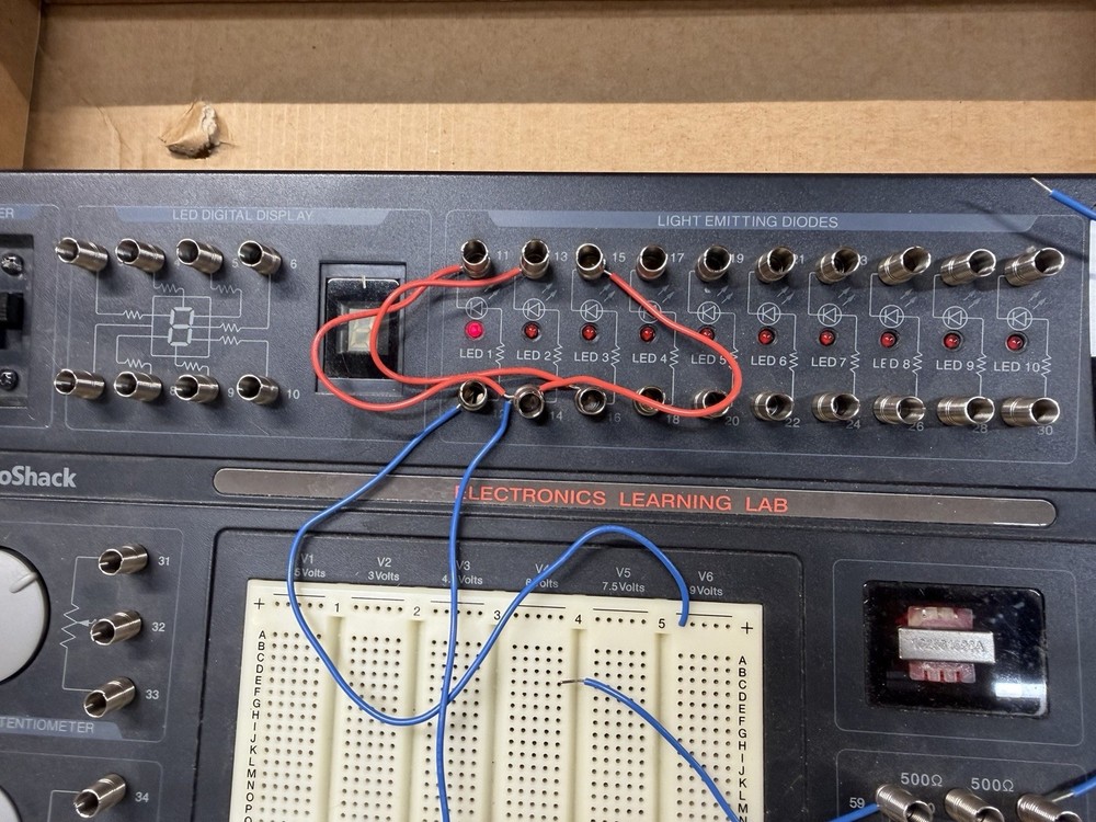 Radio Shack Electronics Learning Lab 28-280, With Make Electronics Book