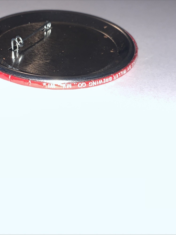 Sharp's Miller Breakthrough Non-Alcoholic Brew Button Pin-back Advertisement
