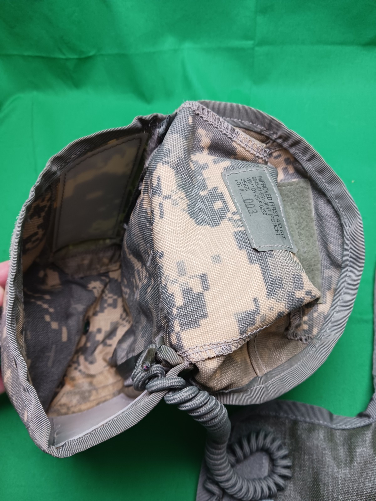 US Army Universal First Aid Kit W/Insert Camo Used