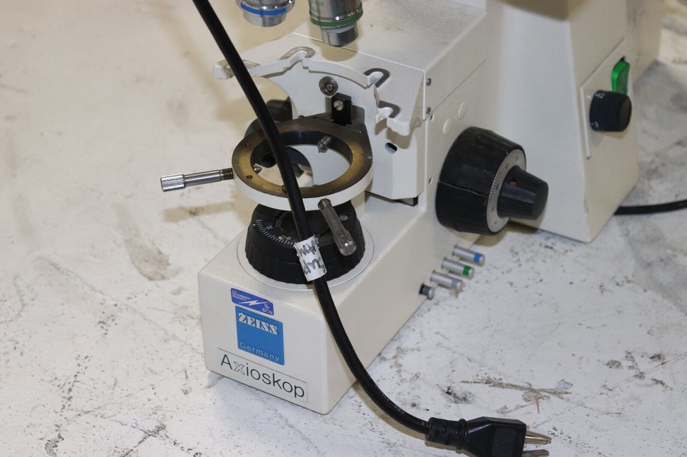 Zeiss Microscope Axioskop MICROSCOPE