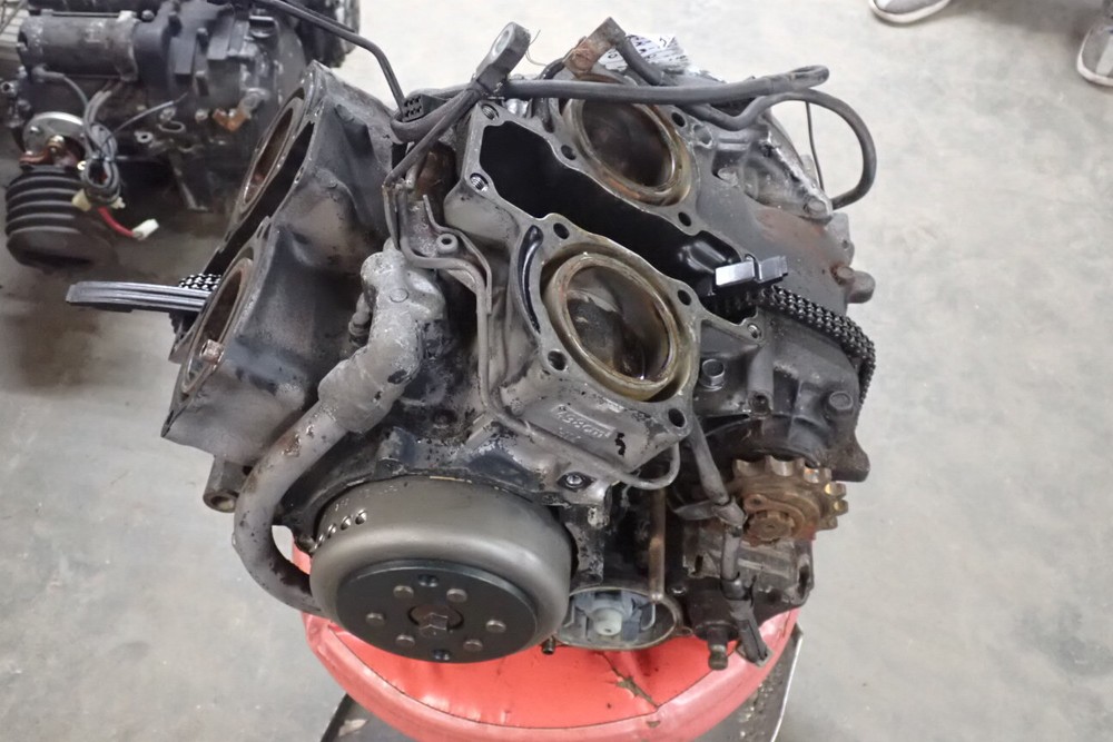 1985 HONDA VF500F ENGINE BOTTOM END