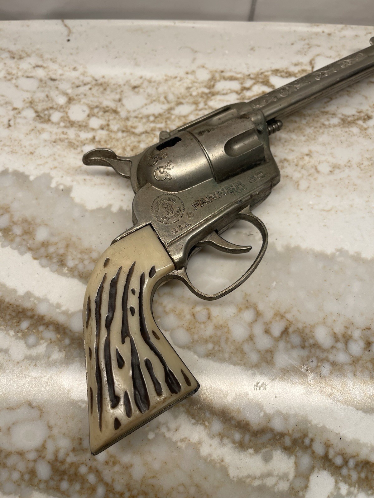 1960s VTG Mattel Fanner 50 Toy Cap Replica Gun Used Leather Holster MADE IN USA