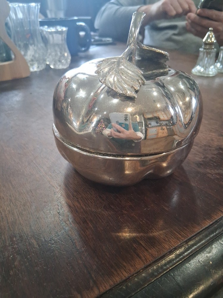 Face Powder Silver Plate Apple Box