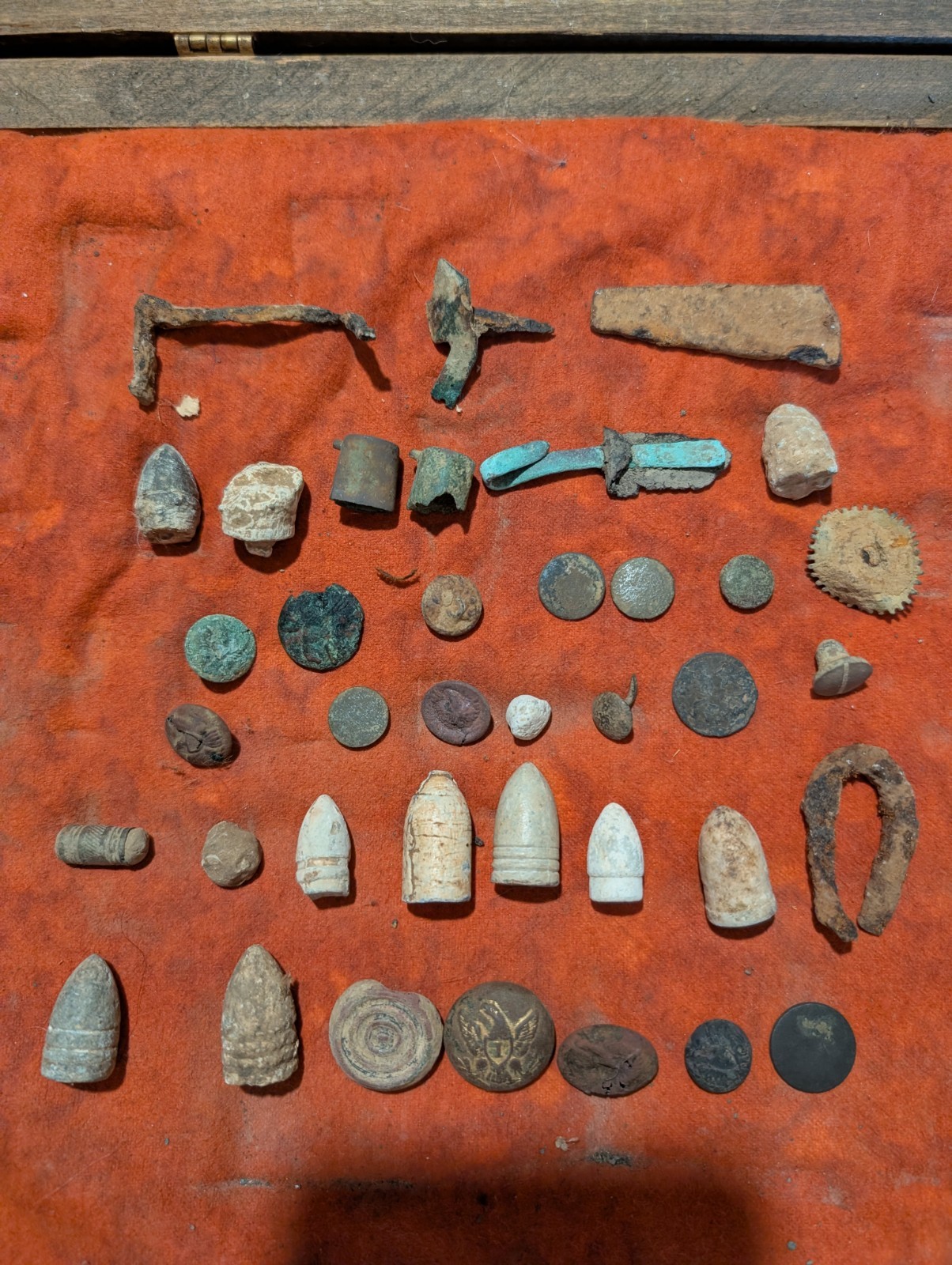 Civil War Bullets, Assorted Relics Eagle I Buttons Flat Buttons Waterloo Al