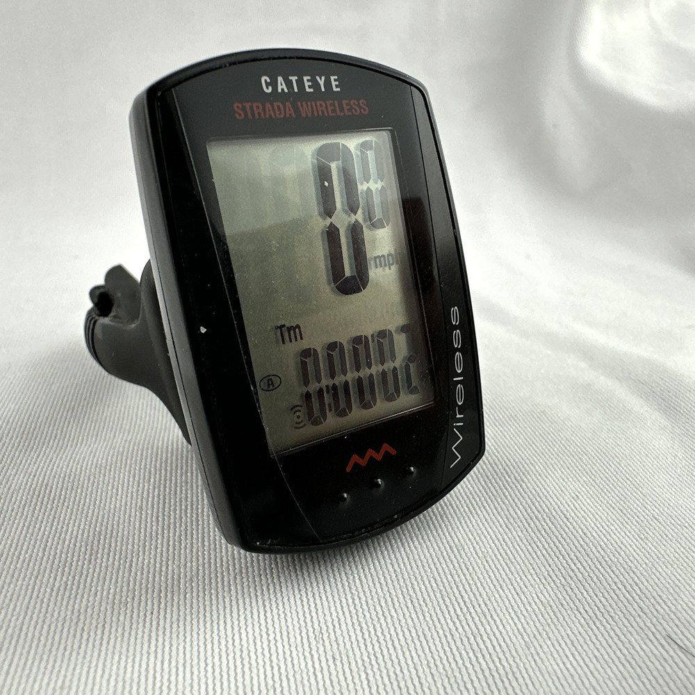 Cateye Strada CC-RD420DW *USED*