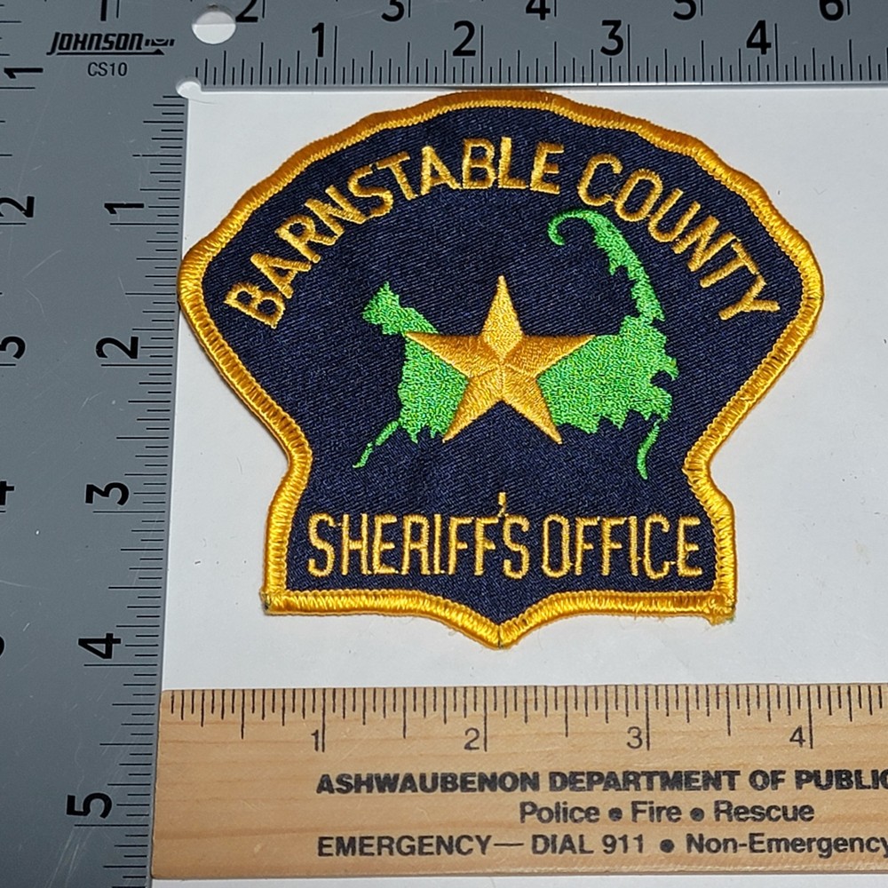 Bin1 b8 Police patch Massachusetts Barnstable County Sheriff Sheriff's Office