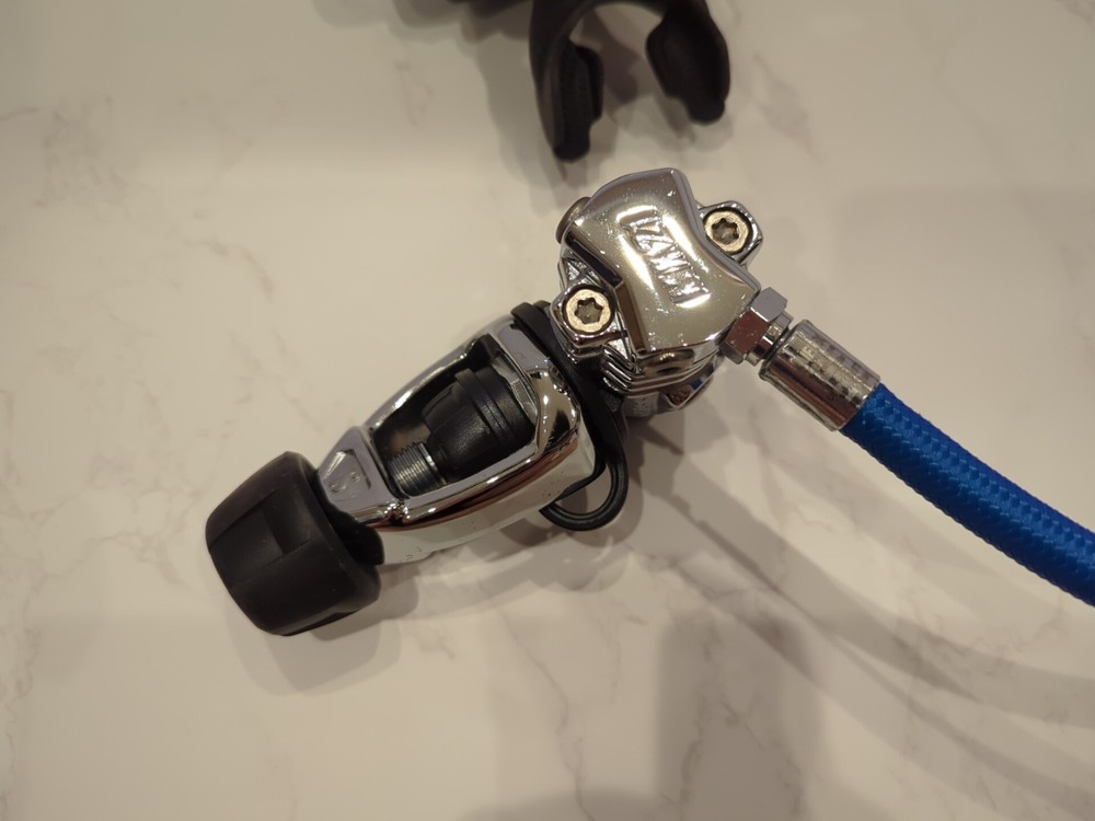 Scubapro regulator S560 and mk21