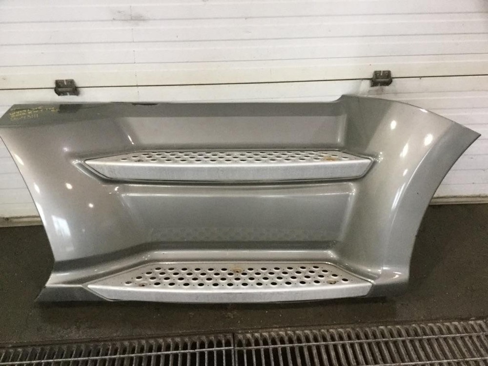 For 2012 KENWORTH T700 SIDE FAIRING Right ,  MN