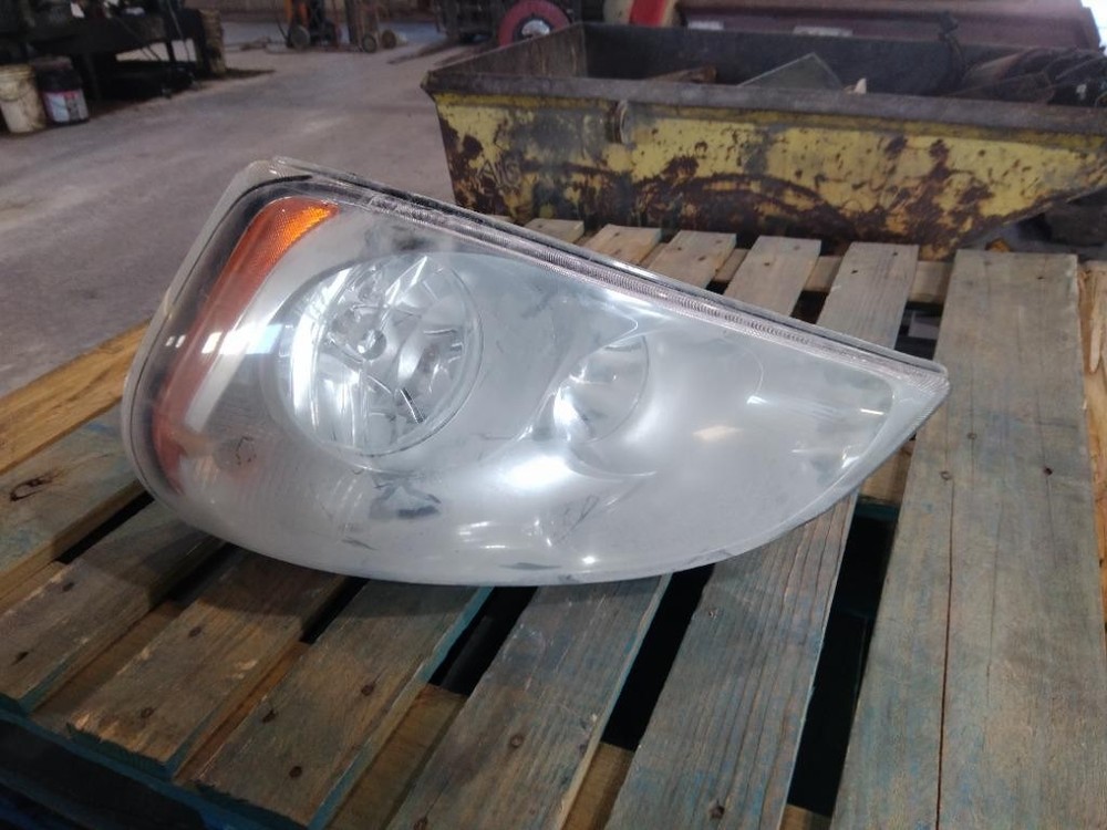For 2011 FREIGHTLINER CASCADIA 2007-2018 HEADLIGHT Left ,  MN