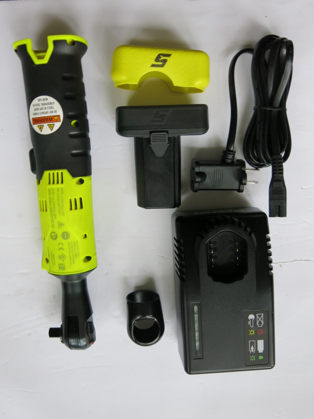 Snap-On CTR761 Hi-Viz 3/8" 14.4v Cordless Ratchet Battery & Charger Set