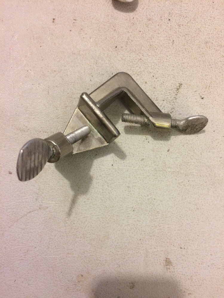 5 ASSORTED SCIENTIFIC LABORATORY CLAMPS STEAMPUNK