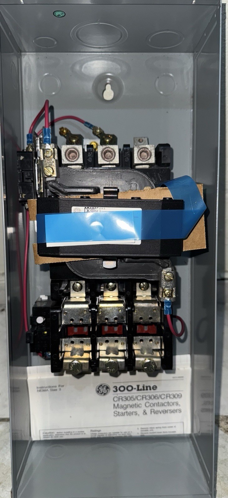 GE CR306E1 NIB Size 3 Starter Nema 1 Enclosure 230V Coil