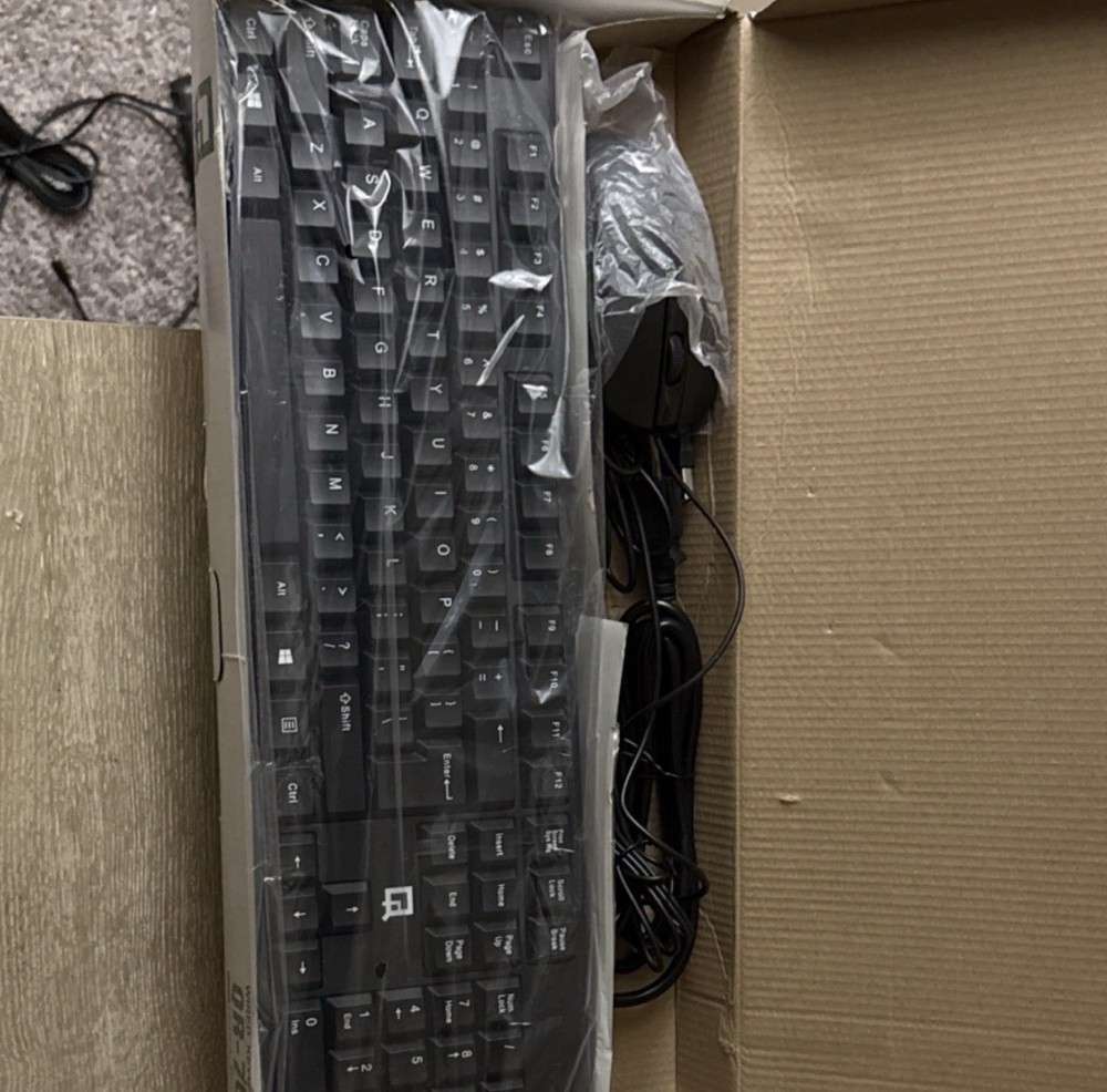 QR QR-70 Wired Keyboard & Mouse Bundle, Plug & Play, Black, QWERTY
