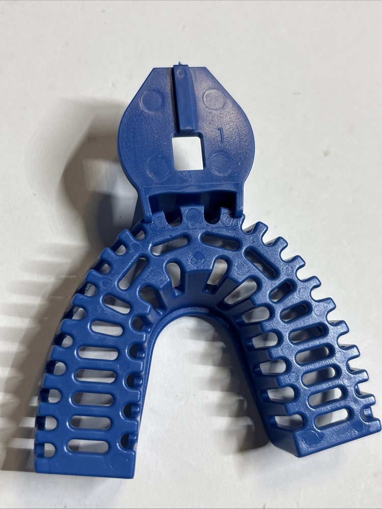 Invisalign Impression Tray Lower Médium #1