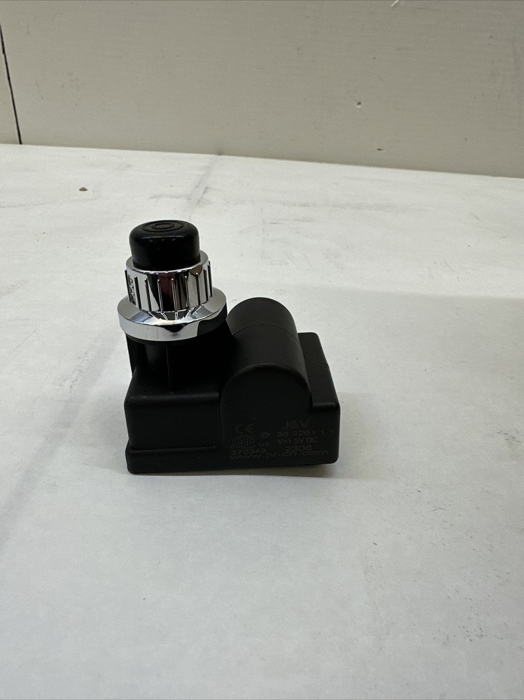 J&V 270343 1.5V, 6 Pole
