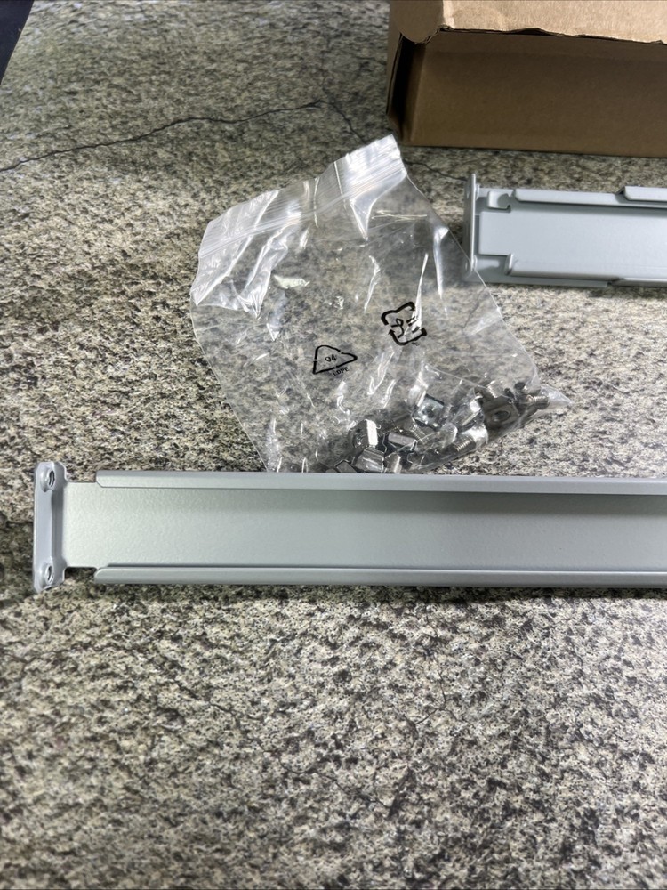 Rail Slide Kit 183/4”-31”