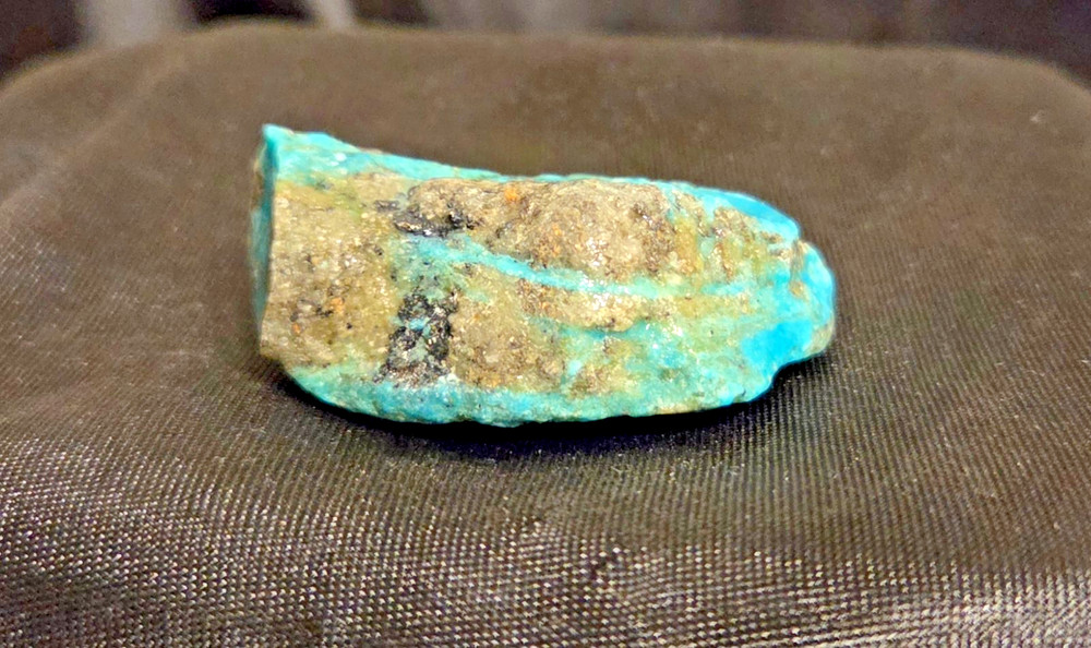 HIGH QUALITY TURQUOISE KINGMAN ROUGH 28 GMS