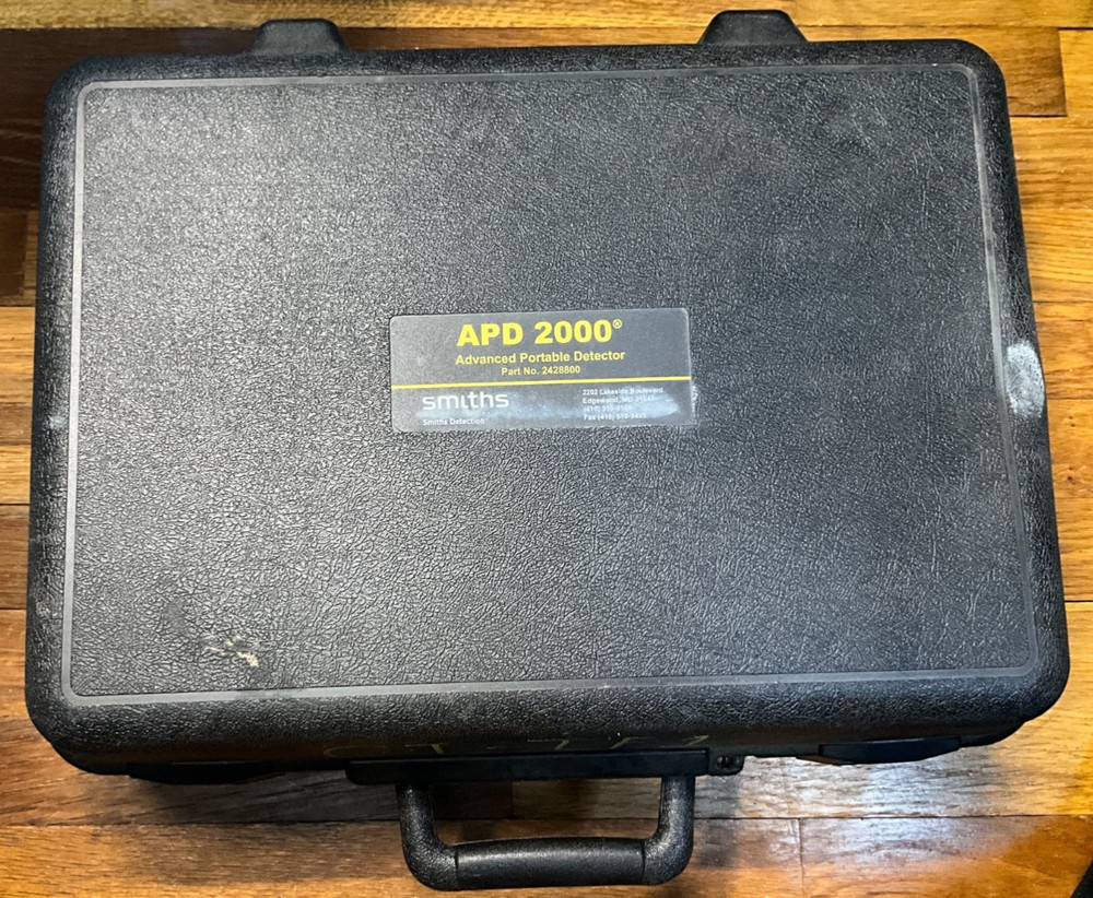 APD 2000 Advanced portable detector Part No. 2428800