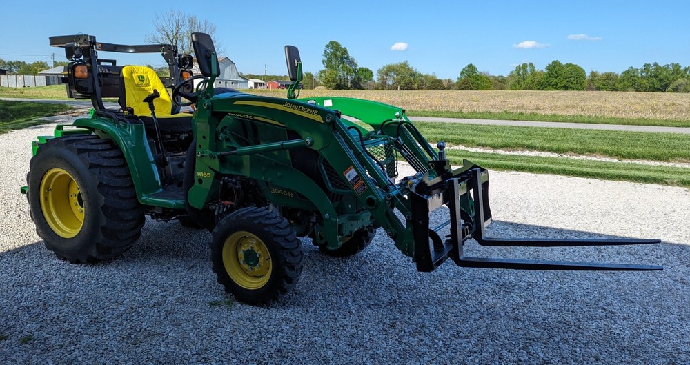 GWT VersaForks 51" Pallet Fork Frame 42" Tines Loader Tractor Quick 3 Point