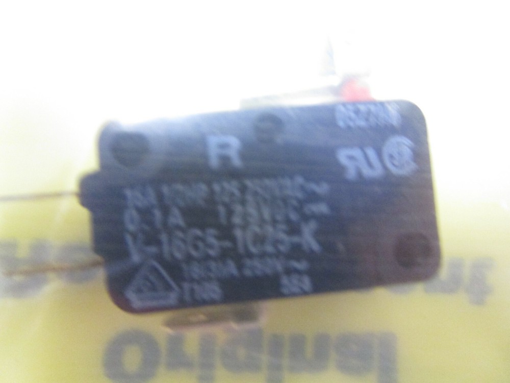 Omron V-16G5-1C25-K Miniature Basic Switch # 020775