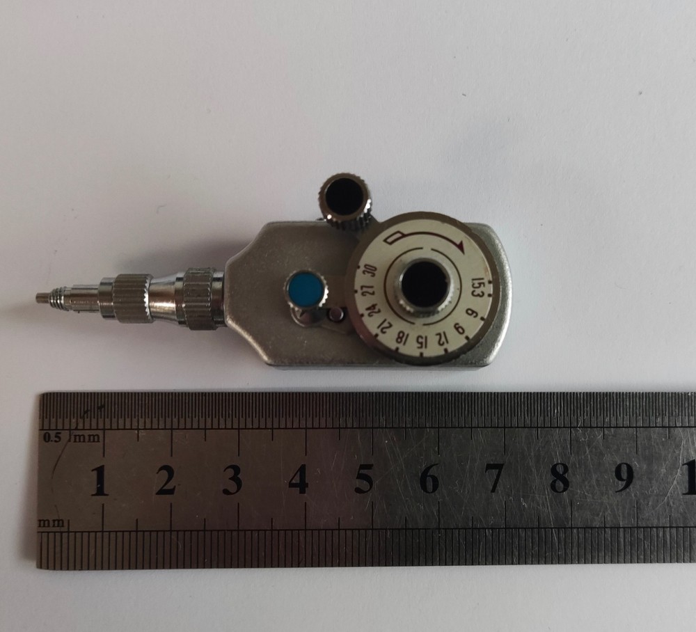Leitz Wetzlar Leica automatic shutter release - a rare accessory.