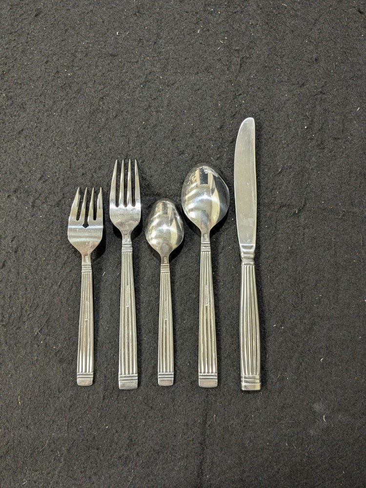 Farberware Alexa 5 PC. Place Setting