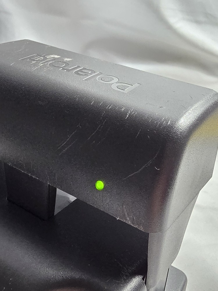 Polaroid One Step AF Auto Focus 600 Instant Camera