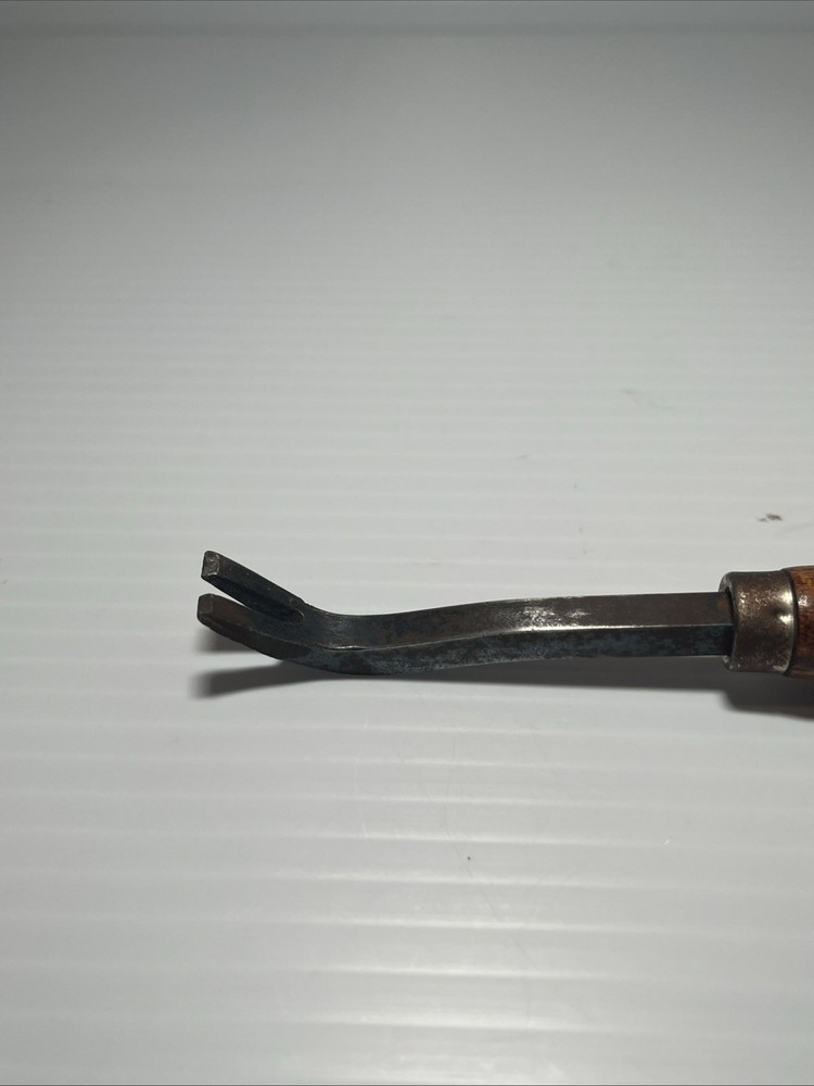 Vintage Wooden Handle Tack/nail Puller