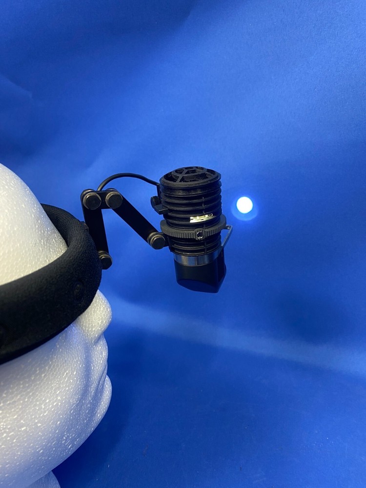 QED C3 LED Portable Surgical Headlight System & Case