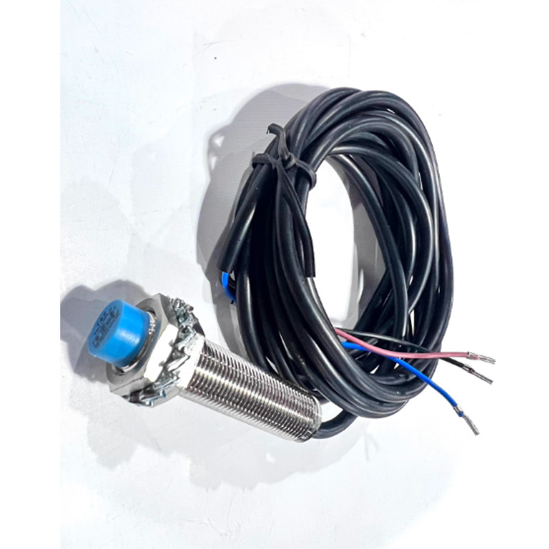 1PC New FOR Proximity switch sensor TSC1204-P TSC1204P