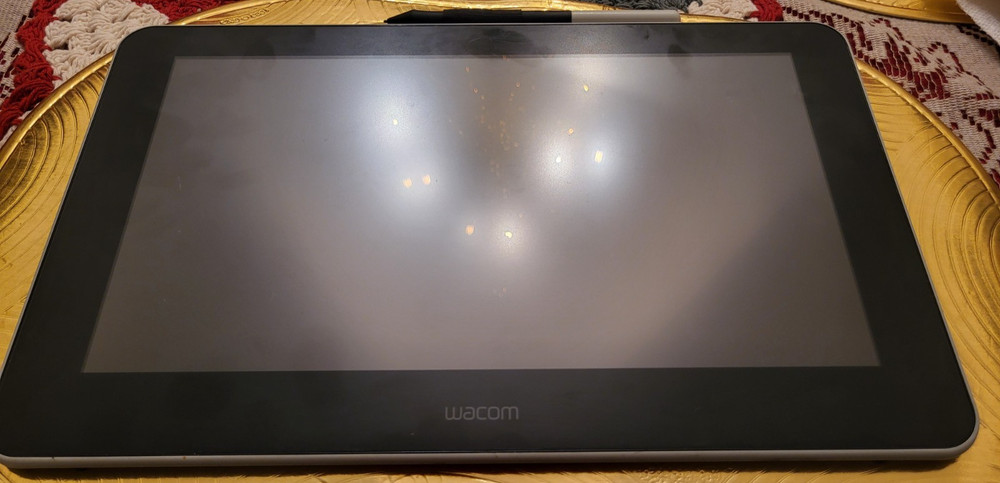 Wacom One 13.3" Digital Drawing Tableot – LCD& PEN – Powers On – UNTESTED – Read