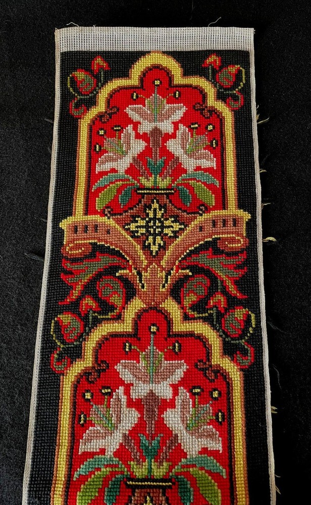 Vintage Needlepoint Stylized Floral 32" Picture Bell Pull Panel Finished