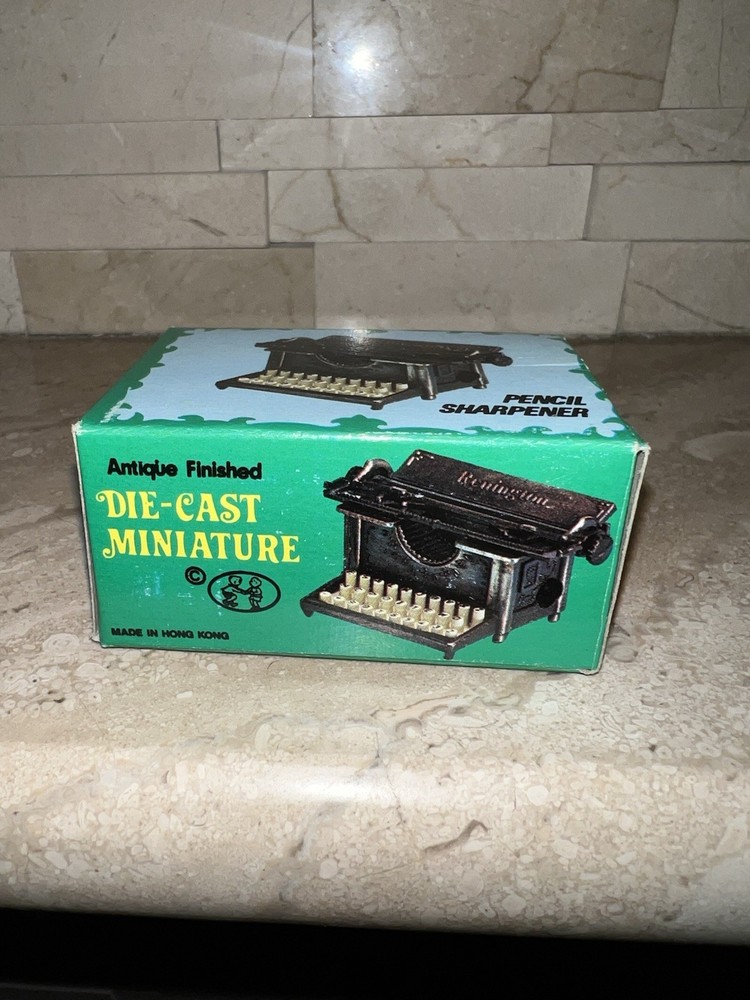 Miniature Typewriter Die Cast Pencil Sharpener 8786