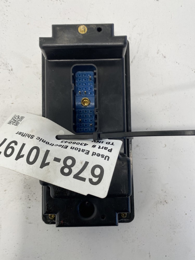 2018 Eaton Trans. Electronic Shift Control 4306043 (678-10197)